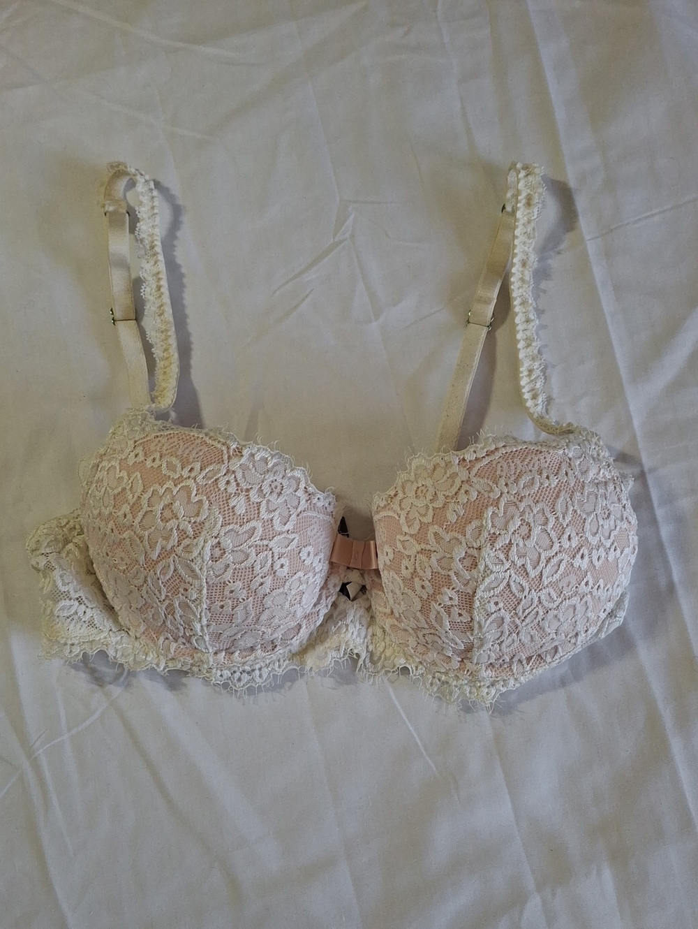aerie Lace Balconette Bra in Cream and Blush